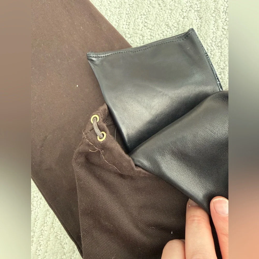 Gucci women’s patent leather gloves size 7 Vernice and Nappa black gold